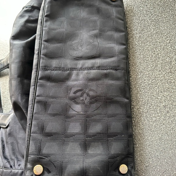 CHANEL Nylon Travel Tote Bag Handbag with authenticity card - Picture 12 of 16